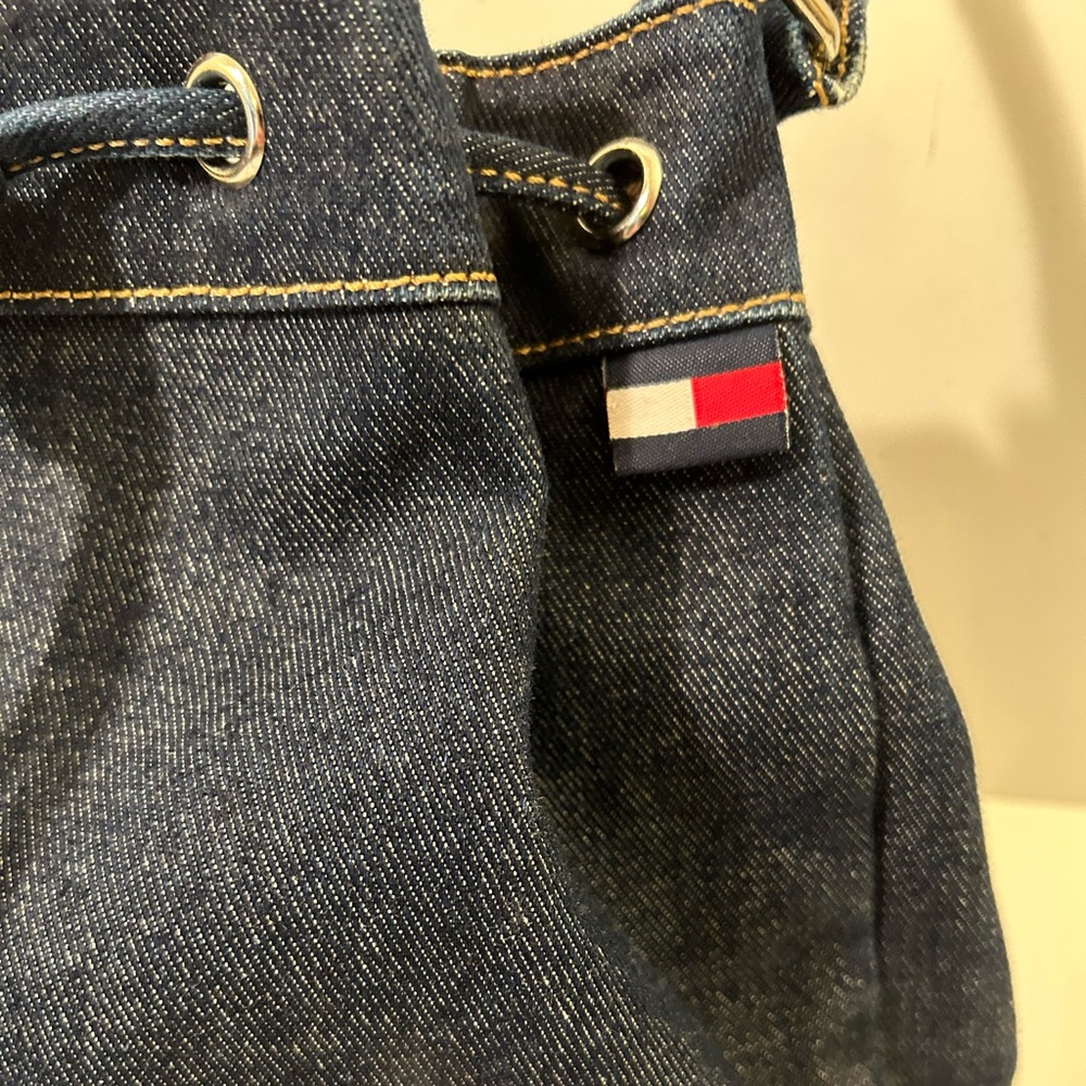 Tommy Hilfiger Vintage Denim Drawstring Cinch Bucket Bag - Picture 9 of 11